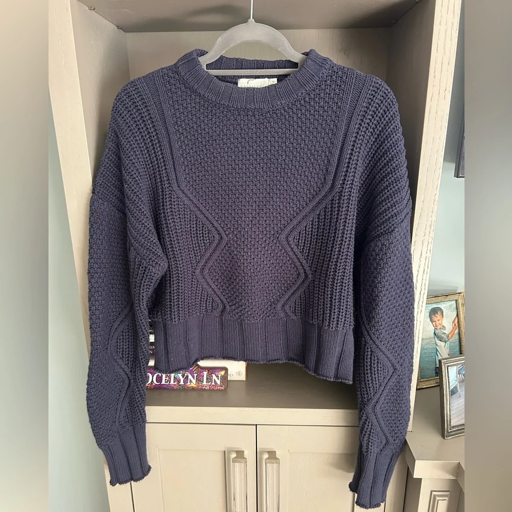 Palmer and Purchase navy blue women’s sweater. - Picture 2 of 3